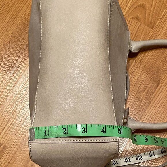 Danielle Nicole Beige Shoulder Tote/satchel Purse Folding Magnet Top Closure - Picture 12 of 12